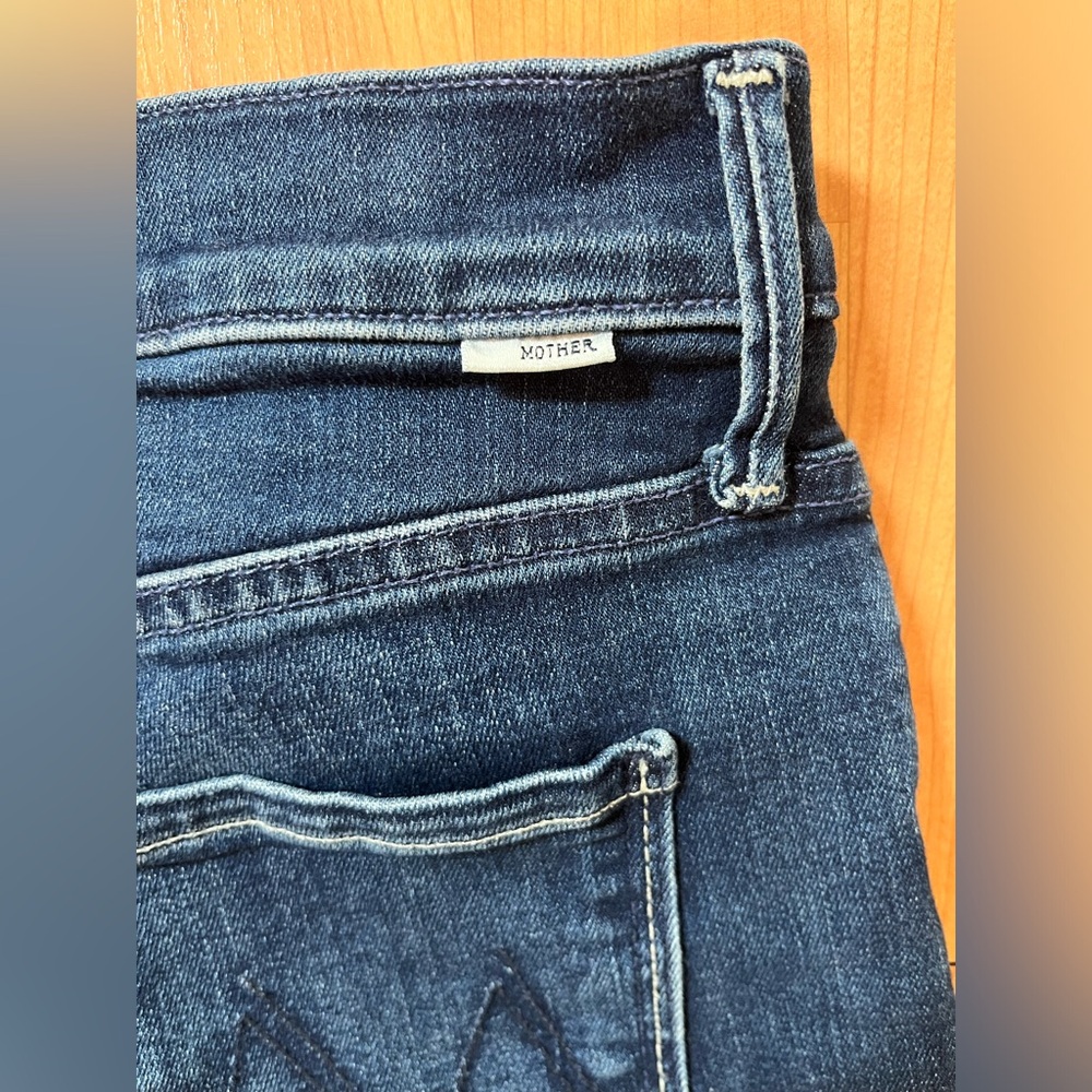 MOTHER Women's The Mid Rise Dazzler Ankle Fray Nothing Between Us Jeans - Picture 8 of 8